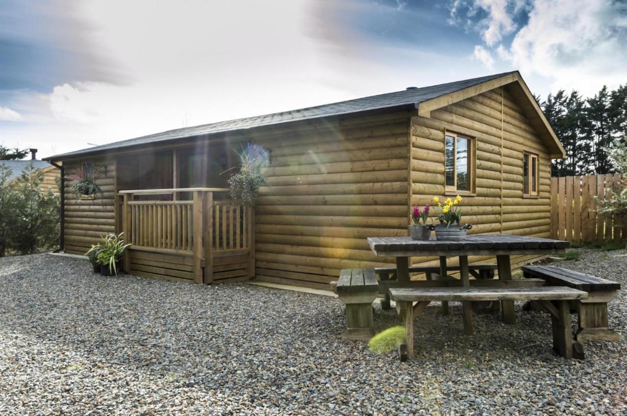 Laurel Lodge - 2 Bedroom Log Cabin - St Florence Saint Florence Exterior photo